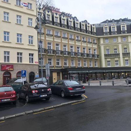 Apartman U Kolonady Карловы Вары Экстерьер фото