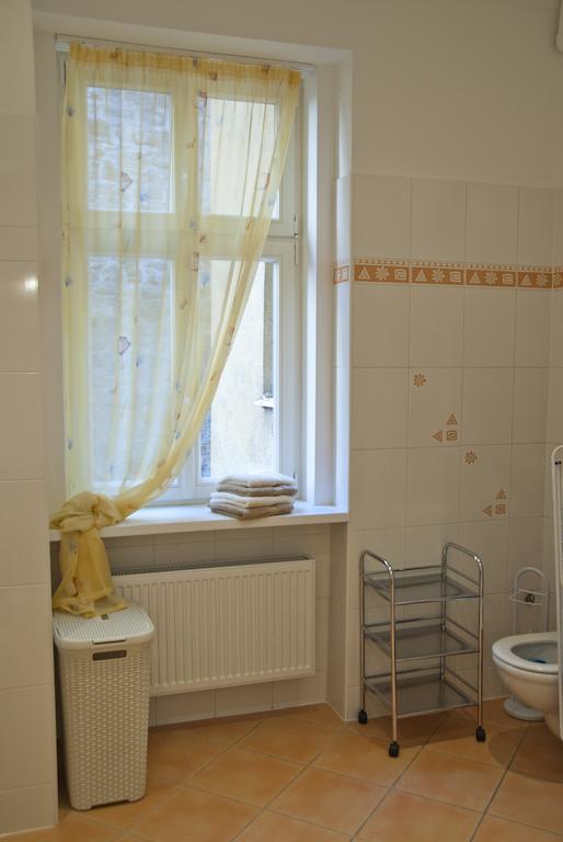 Apartman U Kolonady Карловы Вары Номер фото