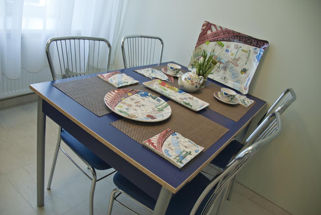 Apartman U Kolonady Карловы Вары Экстерьер фото